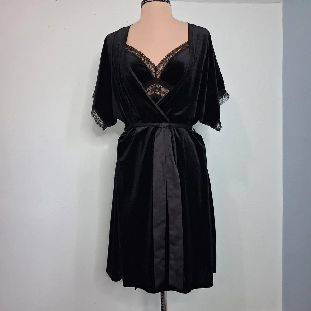 Black‎ Velvet Lace Trim Chemise and Robe Set with Satin Bow and Belt 2 Piece Set